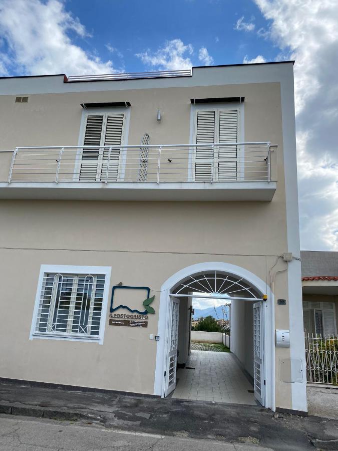 Ilpostogiusto Bed & Breakfast Torre Annunziata Bagian luar foto